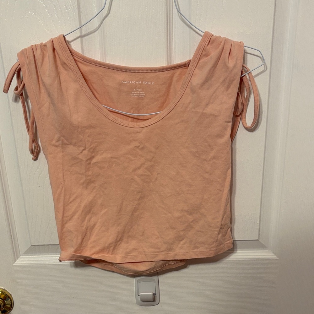 American Eagle Outfitters Peach Crop Top